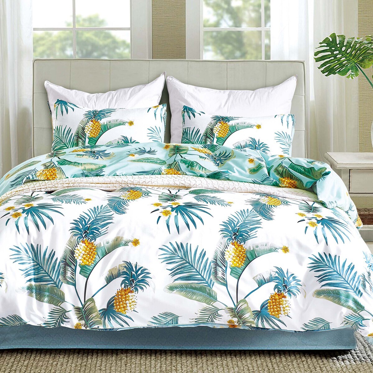Tropical Pineapple White Quilt Cover Set
